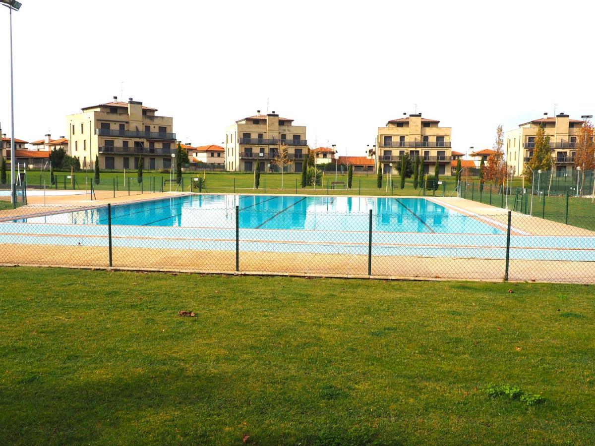 Apartamento Golf Buenas Vistas Cirueña 外观 照片