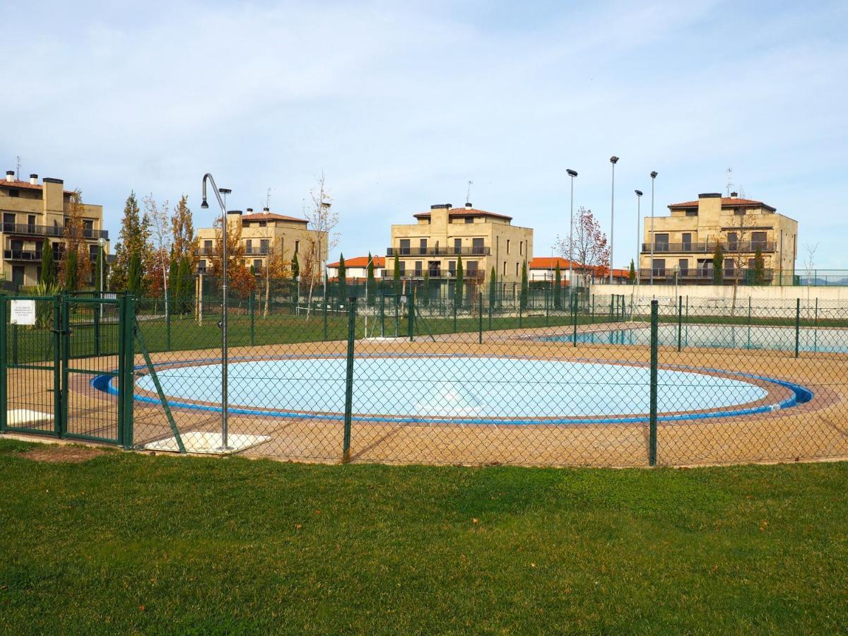 Apartamento Golf Buenas Vistas Cirueña 外观 照片