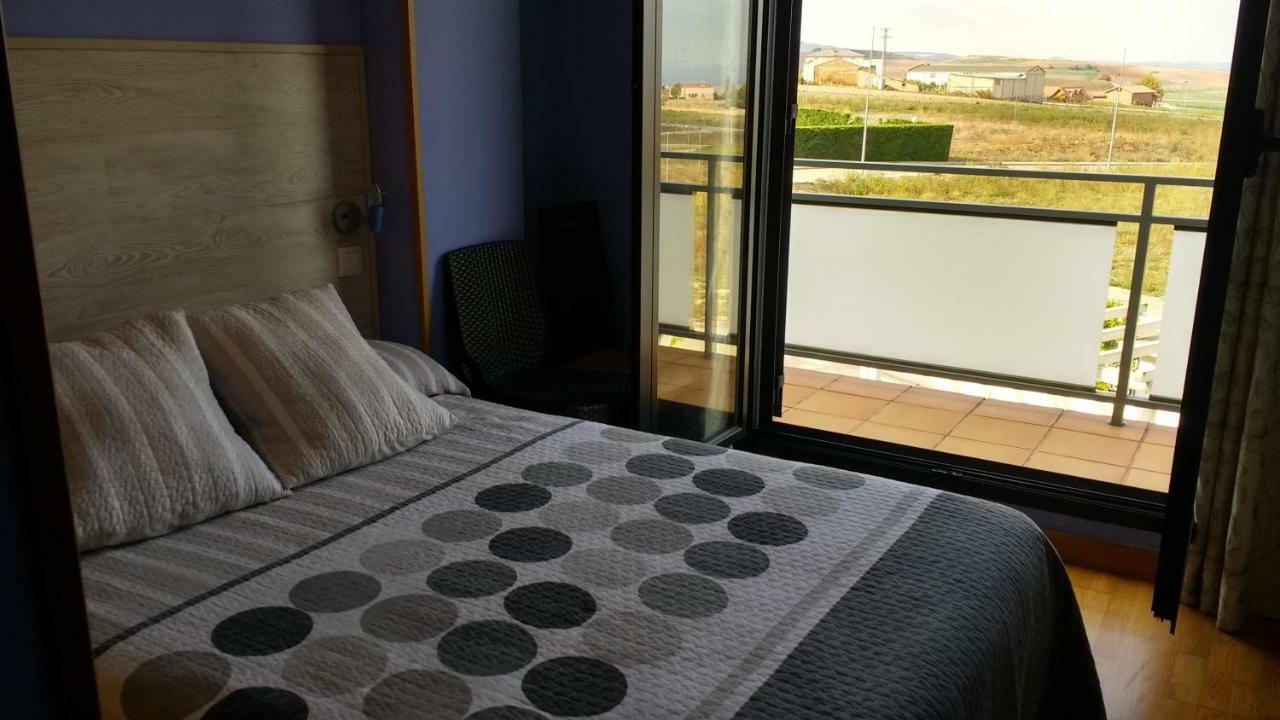 Apartamento Golf Buenas Vistas Cirueña 外观 照片